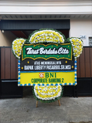 Papan Bunga Duka di Gunung Telihan