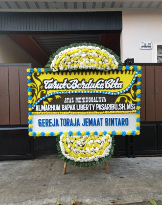 Papan Bunga Duka di Gunung Telihan